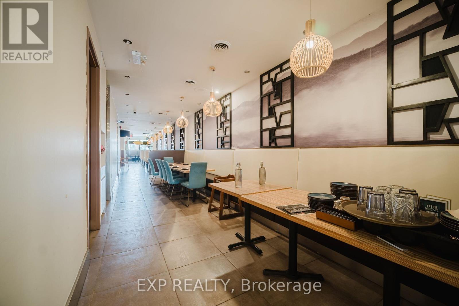 135 King Street E, Hamilton, ON