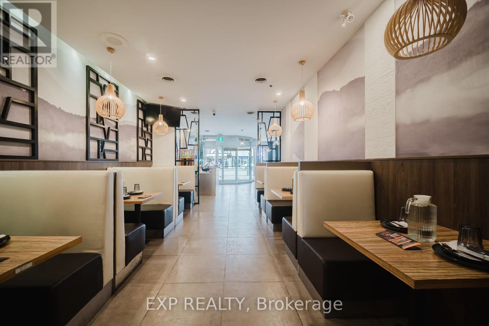135 King Street E, Hamilton, ON