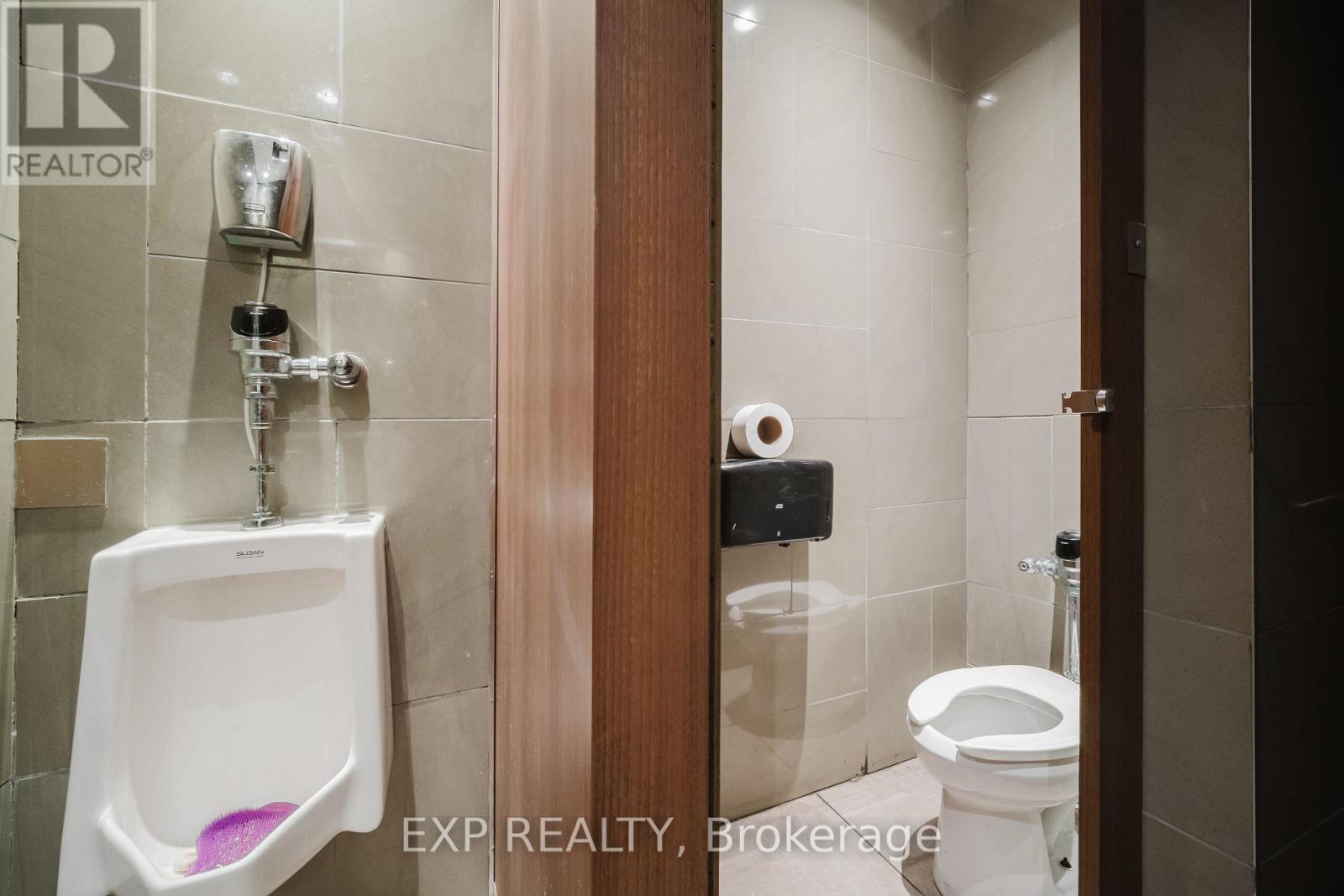 135 King Street E, Hamilton, ON