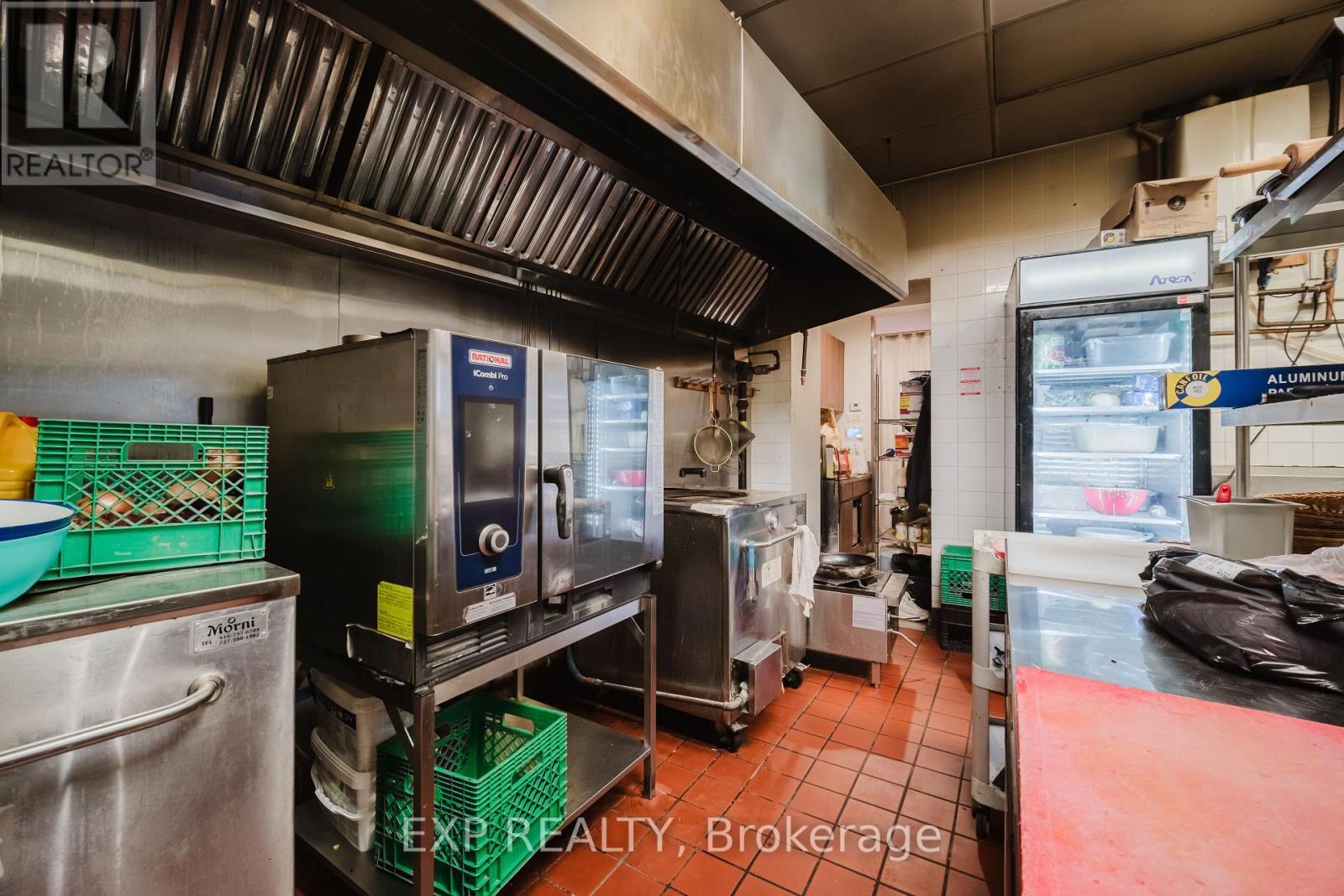 135 King Street E, Hamilton, ON