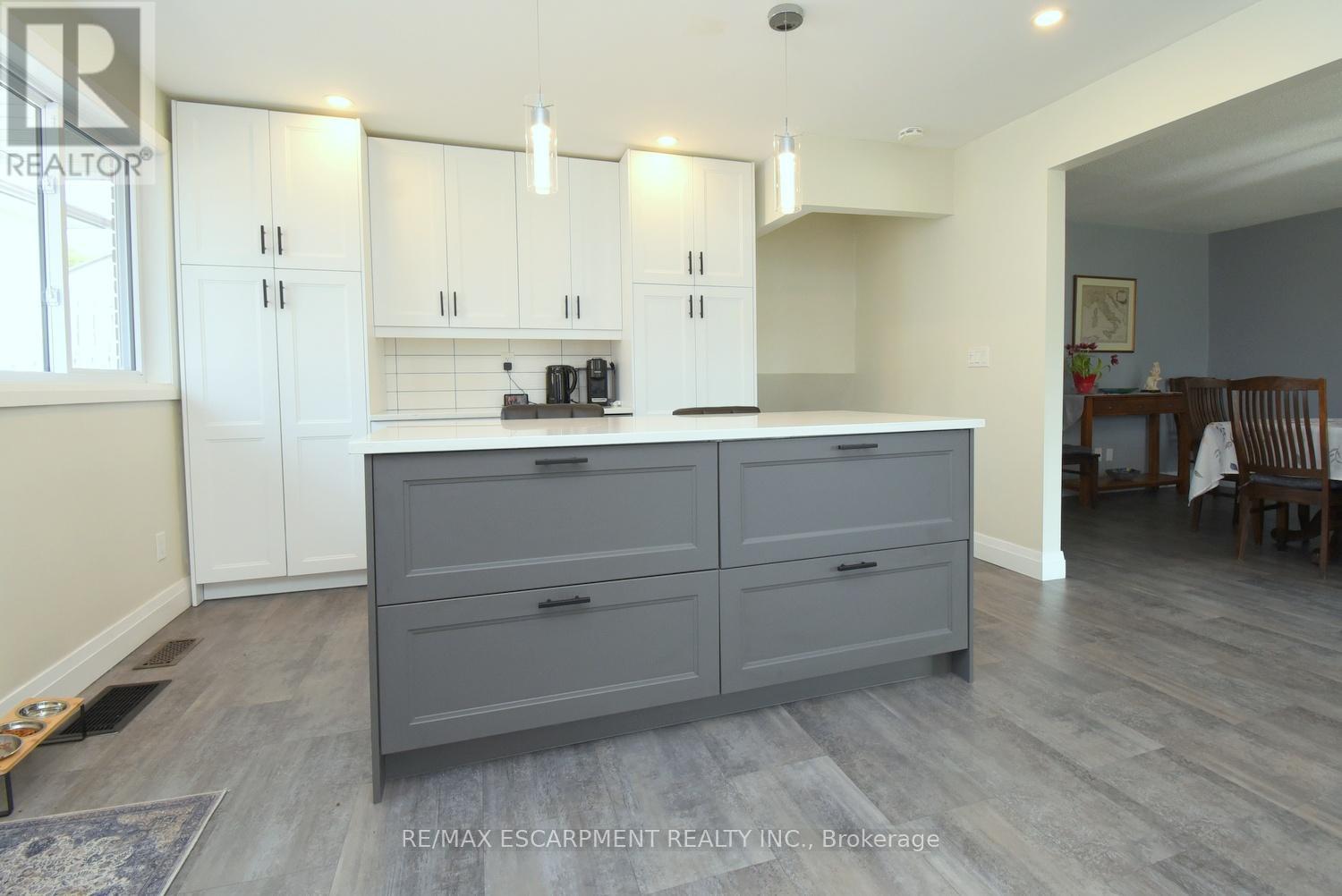 316 Cranbrook Drive, Hamilton, ON - Indoor Photo Showing Other Room