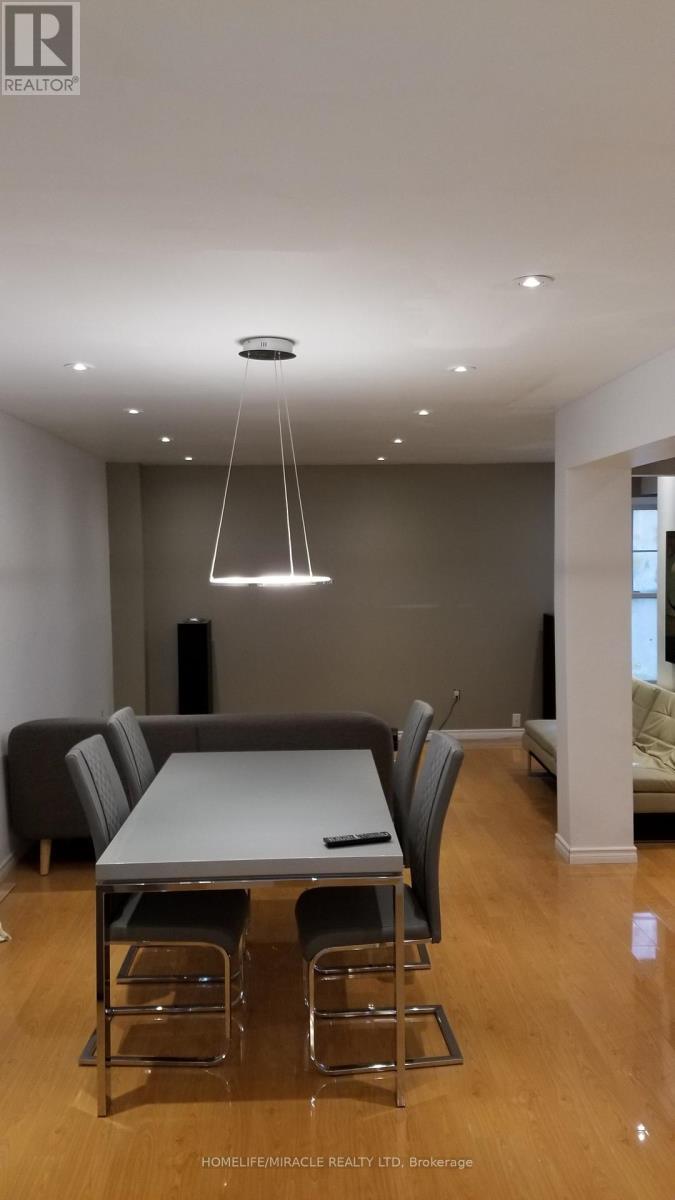 487 Wallenberg Crescent, Mississauga, ON - Indoor