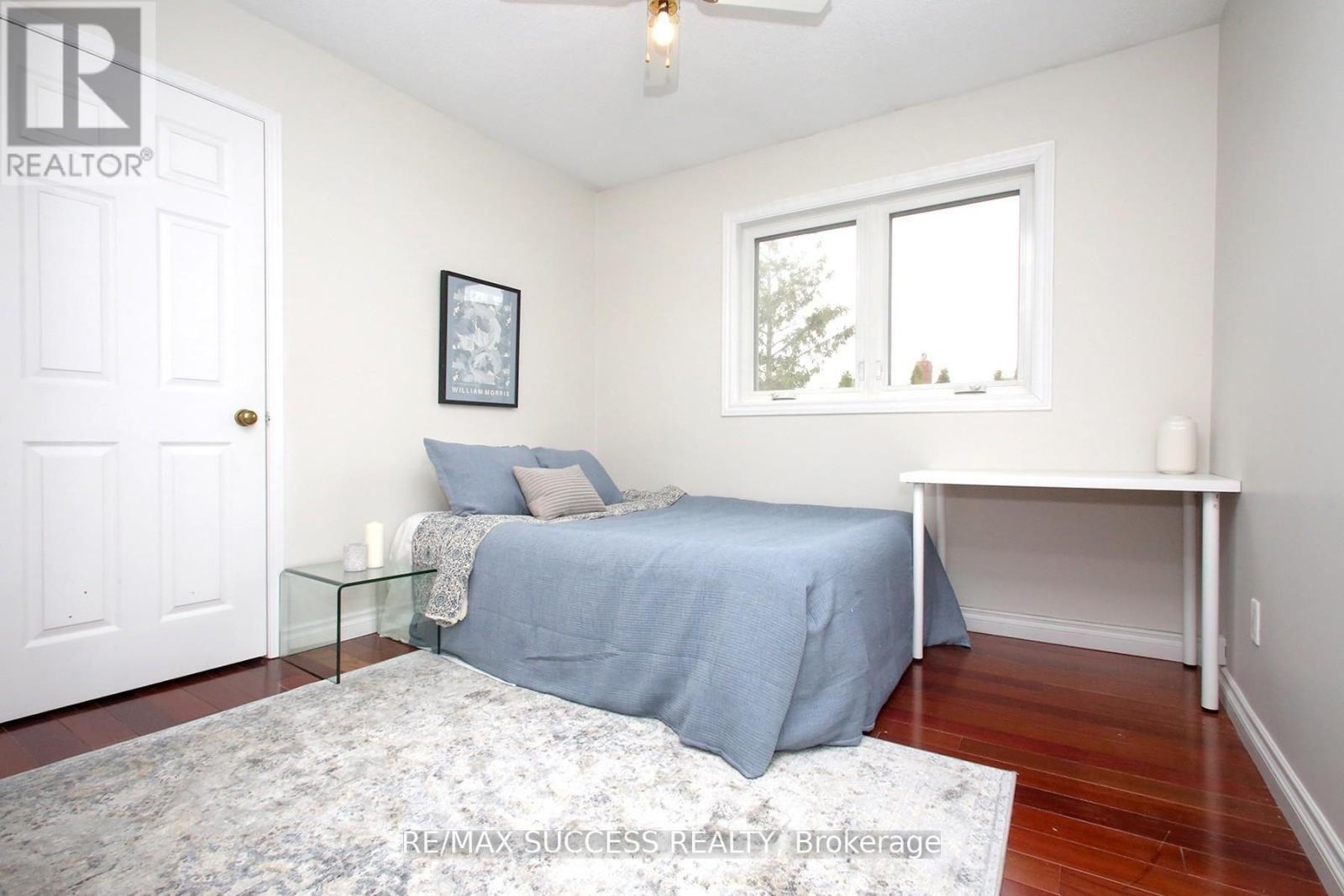 6643 Mockingbird Lane, Mississauga, ON - Indoor Photo Showing Bedroom