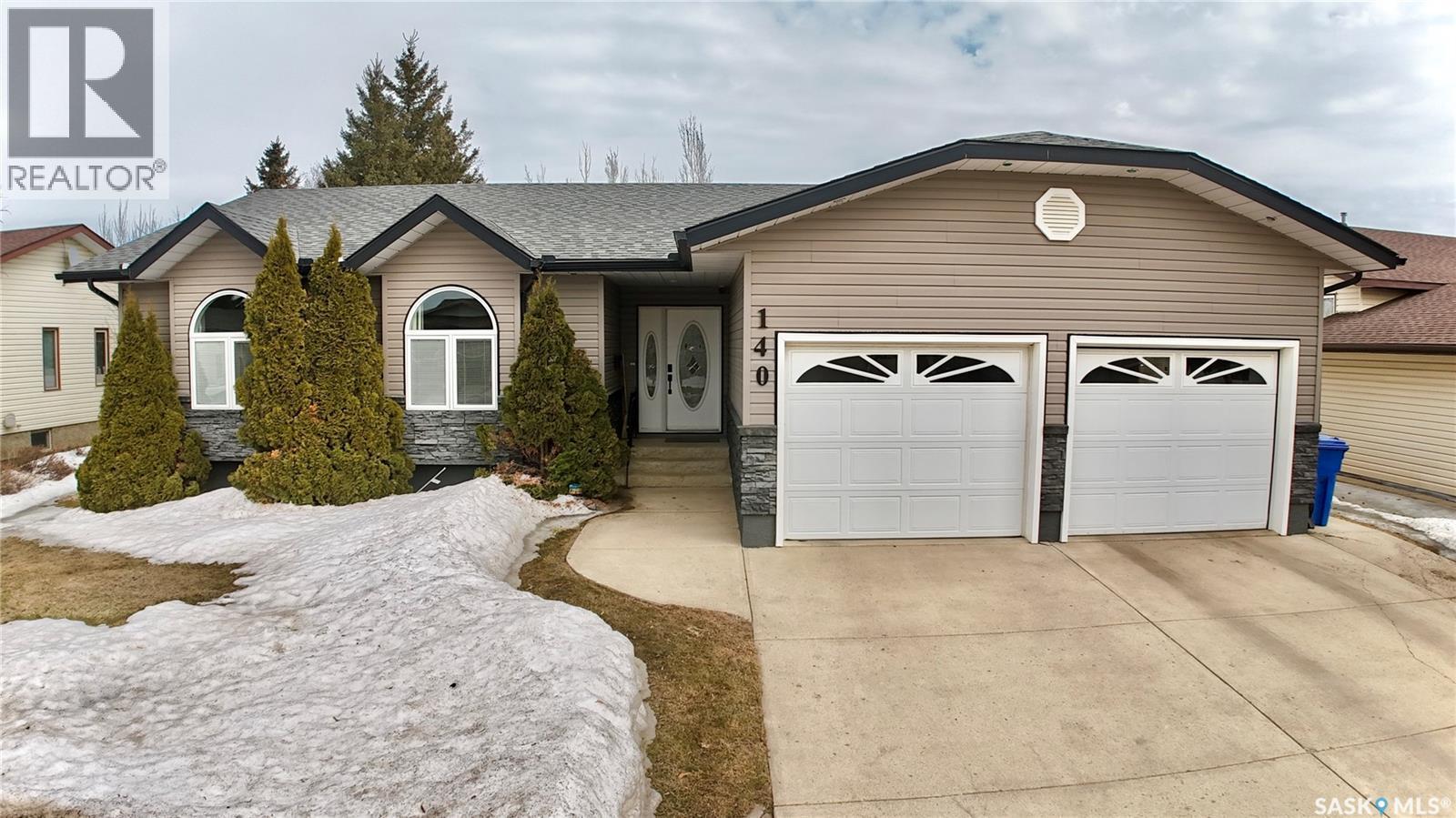 140 Morrison Drive, Yorkton, SK - Outdoor