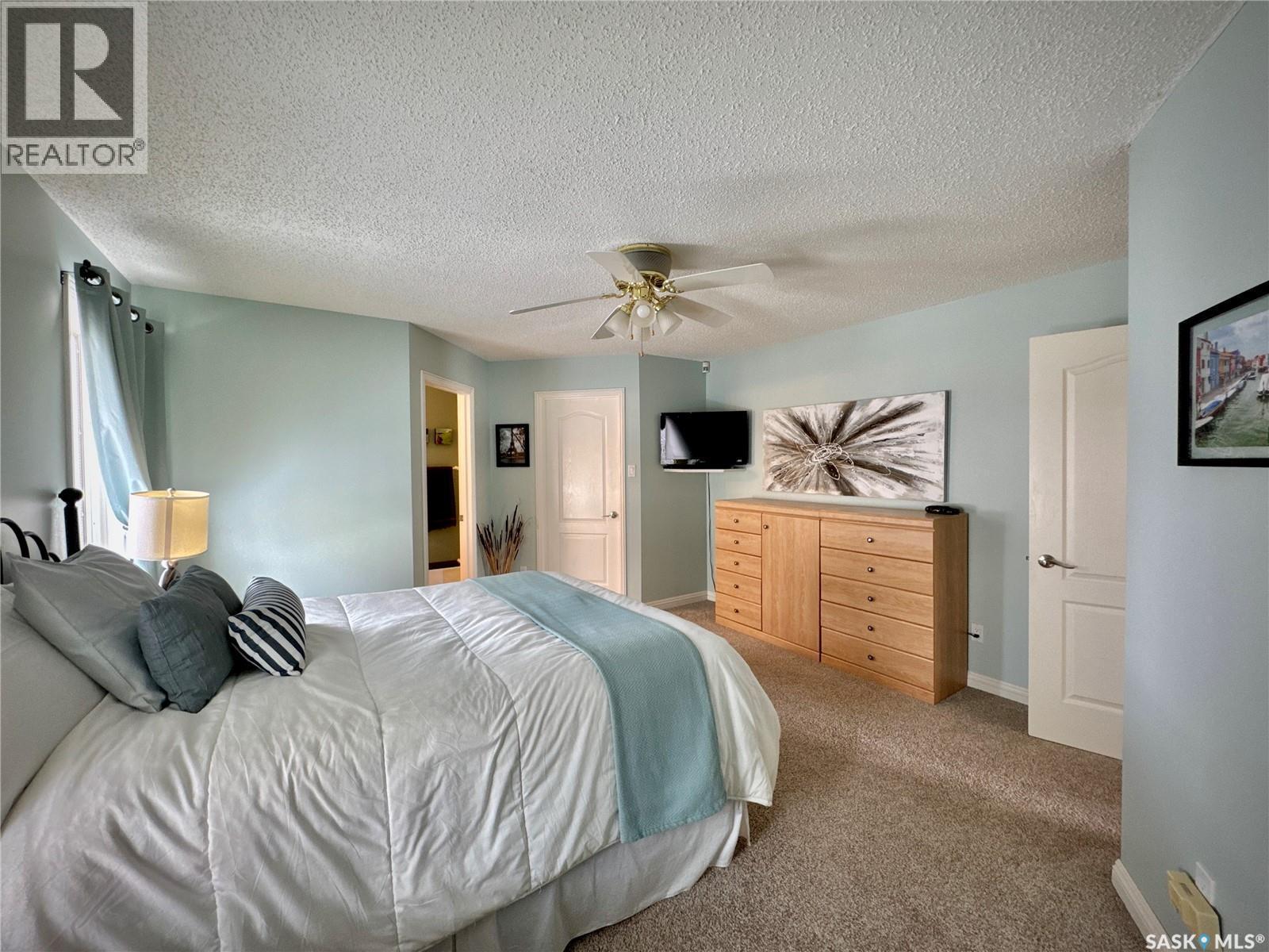 140 Morrison Drive, Yorkton, SK - Indoor Photo Showing Bedroom