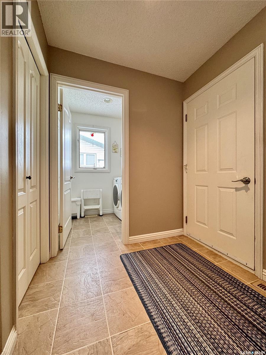 140 Morrison Drive, Yorkton, SK - Indoor Photo Showing Other Room
