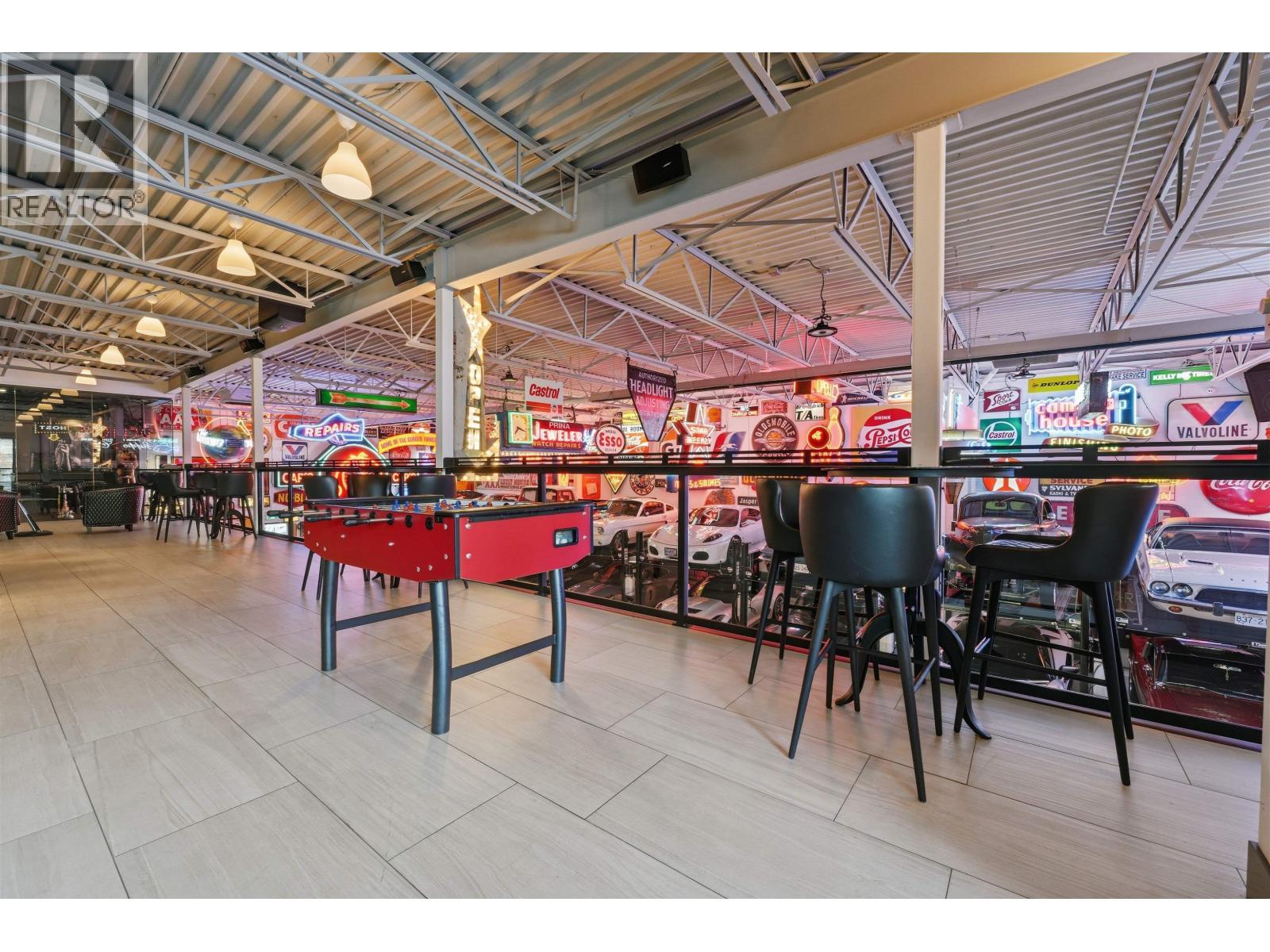 935 Sherwood Avenue, Coquitlam, BC