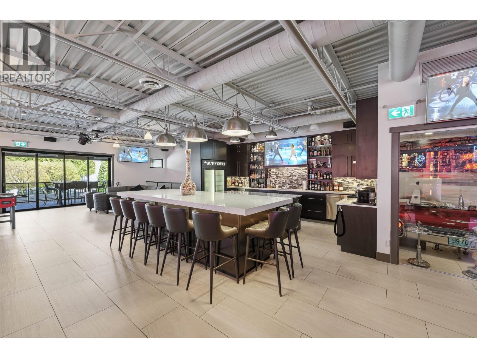 935 Sherwood Avenue, Coquitlam, BC