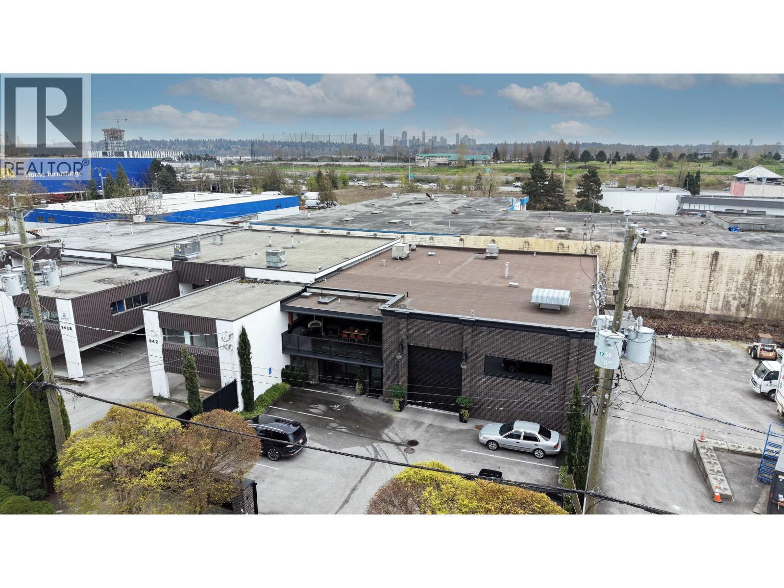 935 Sherwood Avenue, Coquitlam, BC