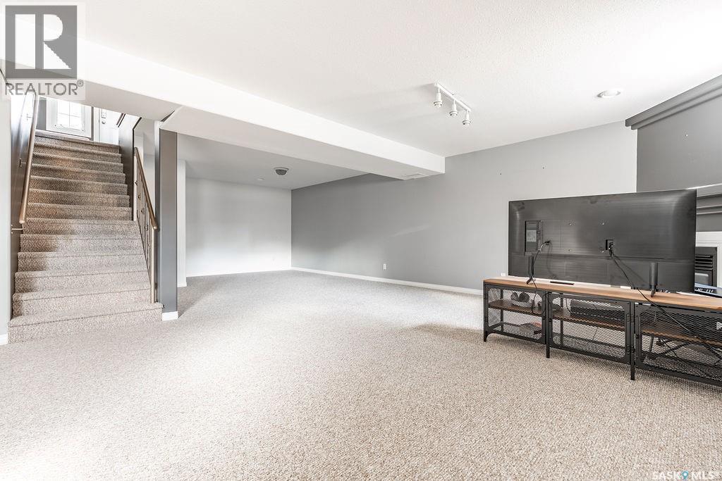 671 Fairbrother Place, Saskatoon, SK - Indoor Photo Showing Other Room