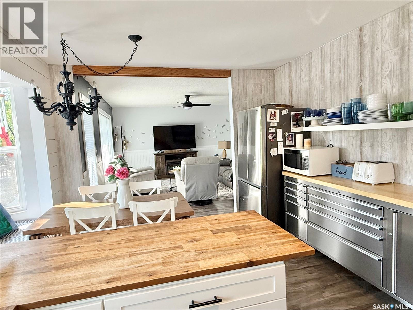 100 Misty Bay Drive, Big Shell, SK - Indoor