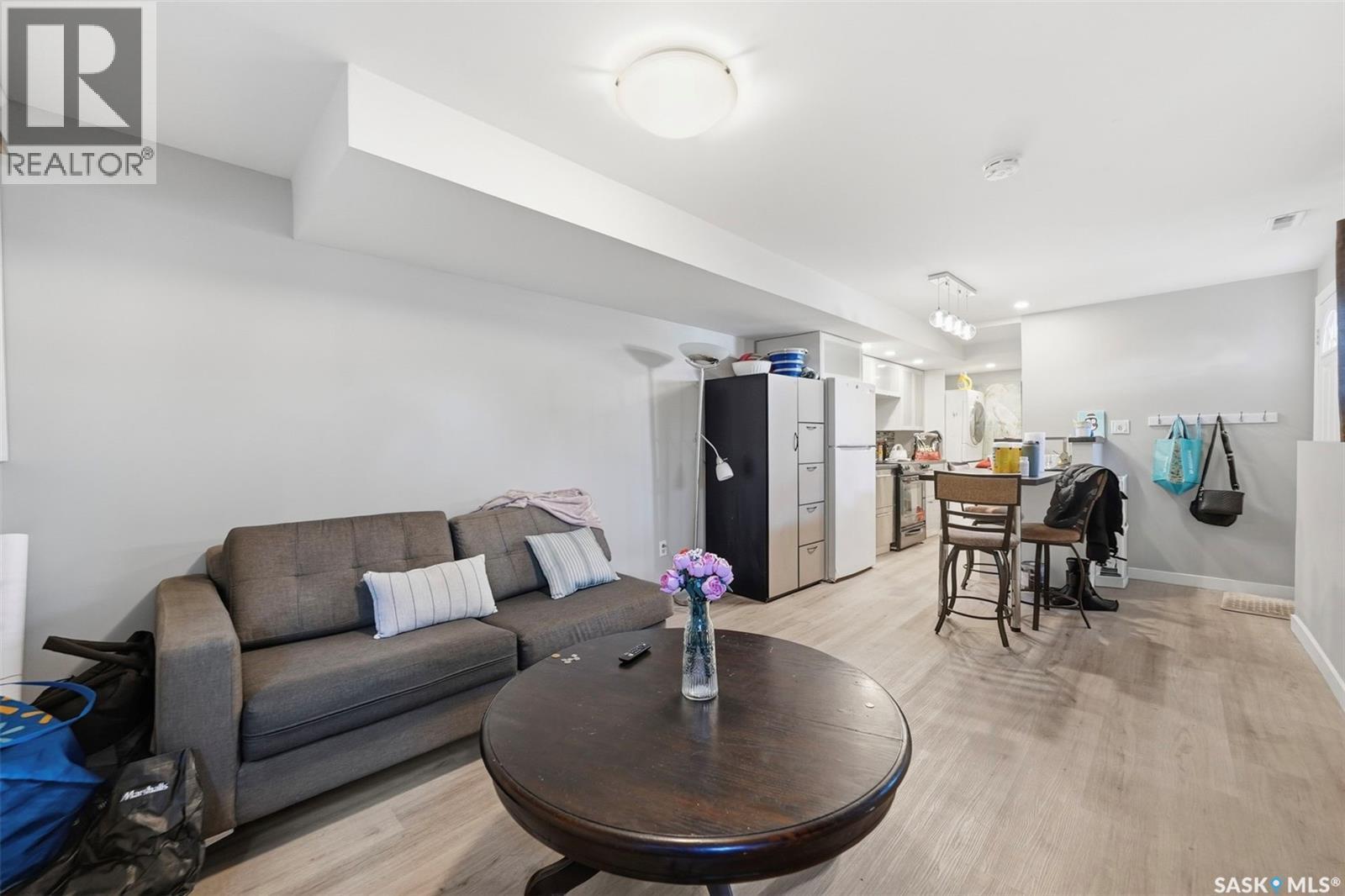 27 Lindsay Drive, Saskatoon, SK - Indoor