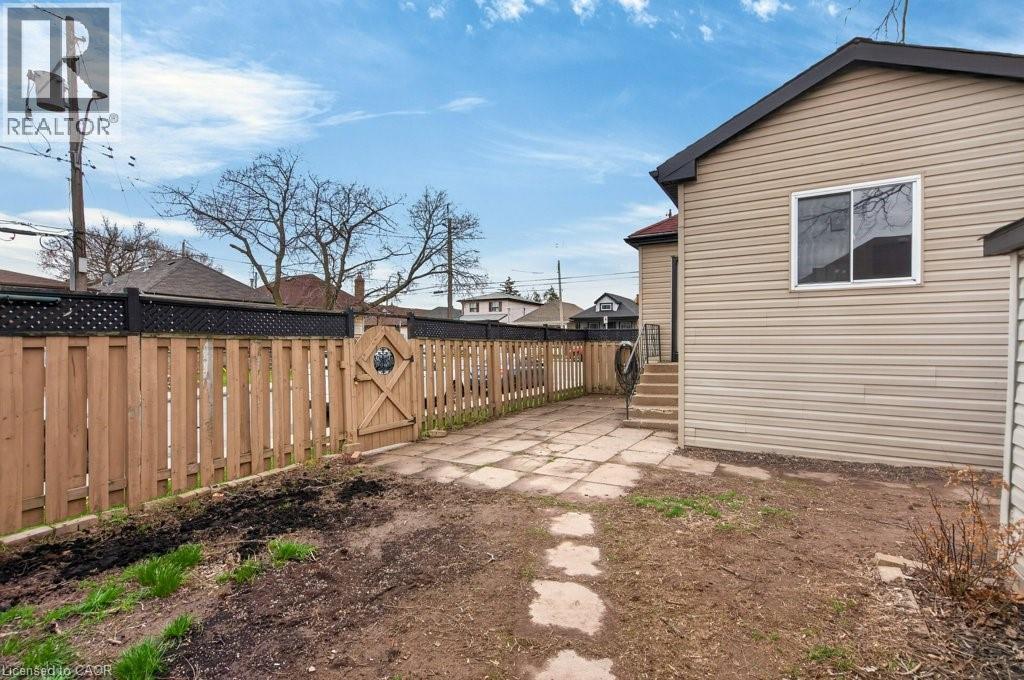 299 Britannia Avenue, Hamilton, ON - Outdoor
