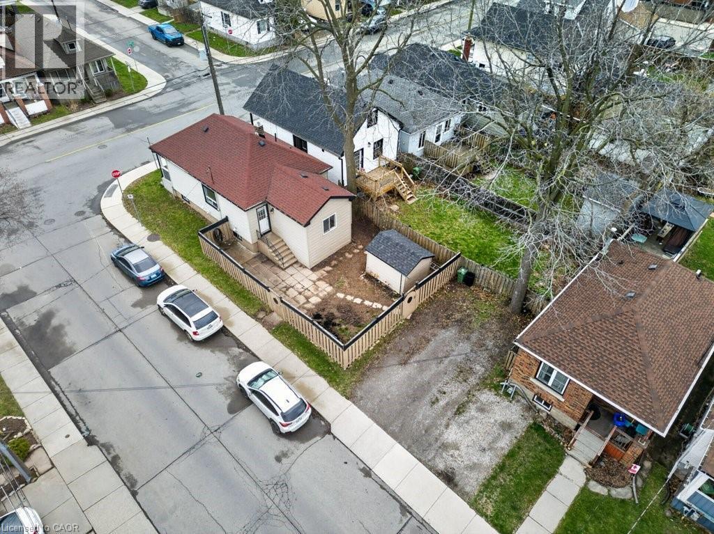 299 Britannia Avenue, Hamilton, ON -