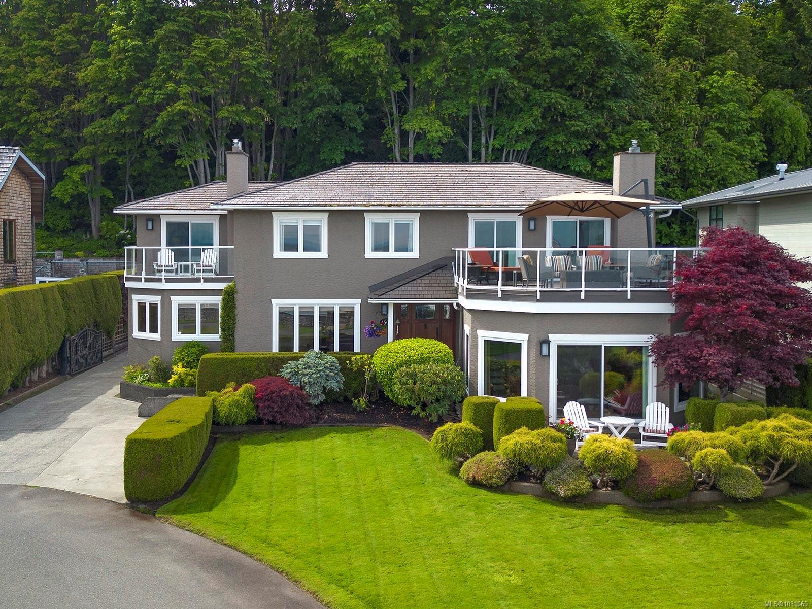450 Judges Row, Qualicum Beach, BC