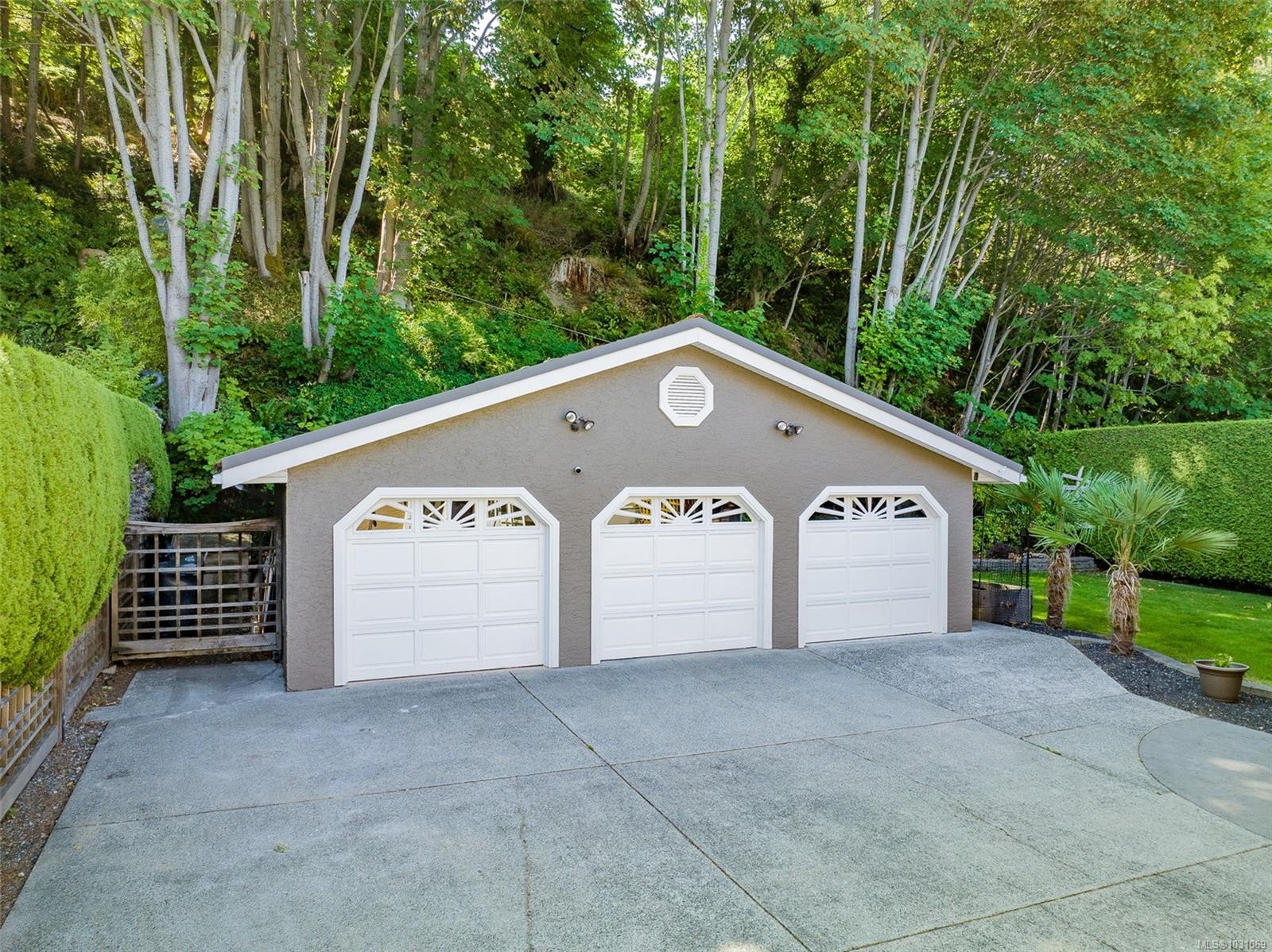450 Judges Row, Qualicum Beach, BC