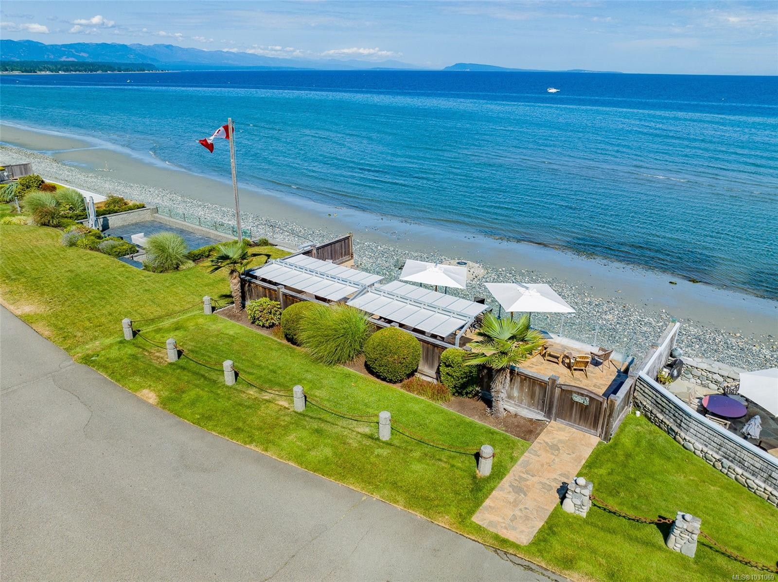 450 Judges Row, Qualicum Beach, BC
