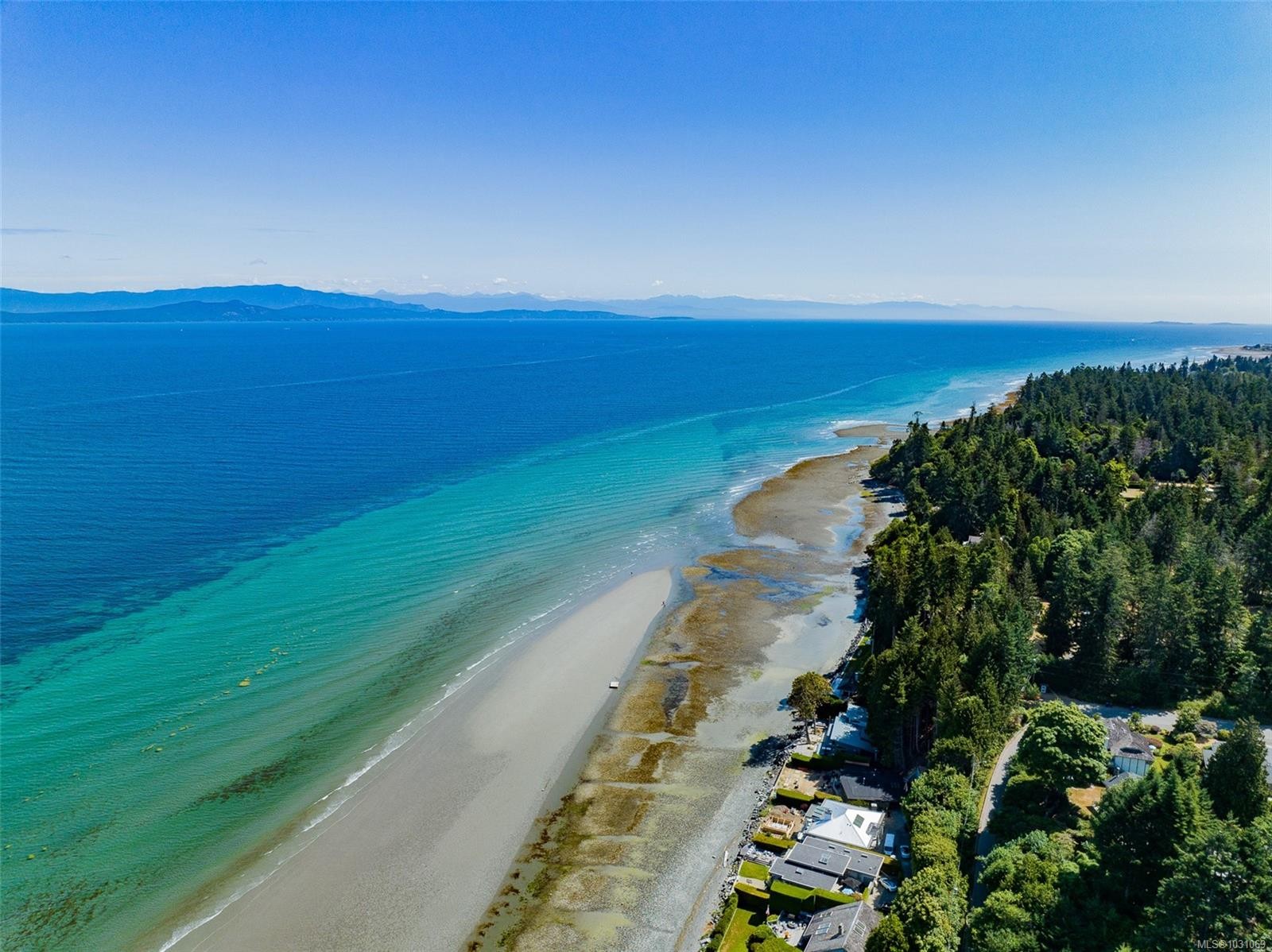 450 Judges Row, Qualicum Beach, BC