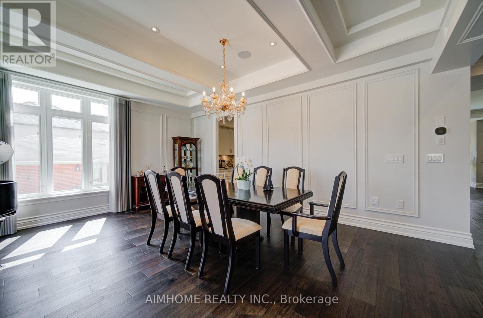 212 Sussex Avenue, Richmond Hill, ON - Indoor Photo Showing Dining Room