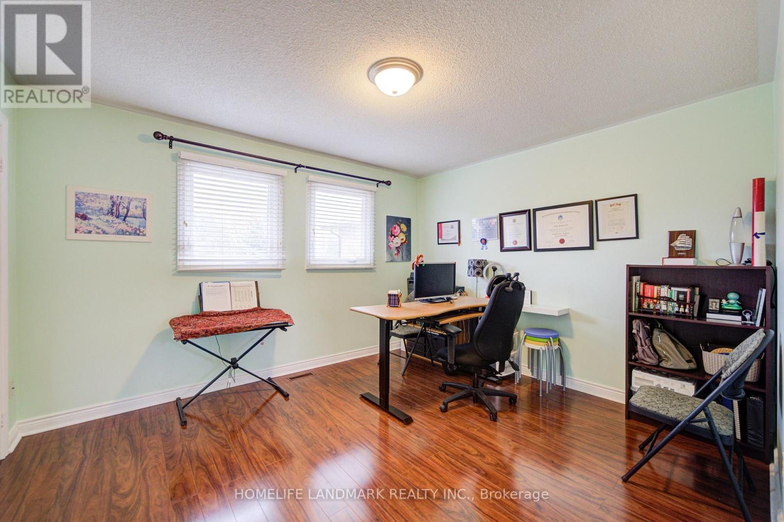 306 Essex Avenue, Richmond Hill, ON - Indoor Photo Showing Office