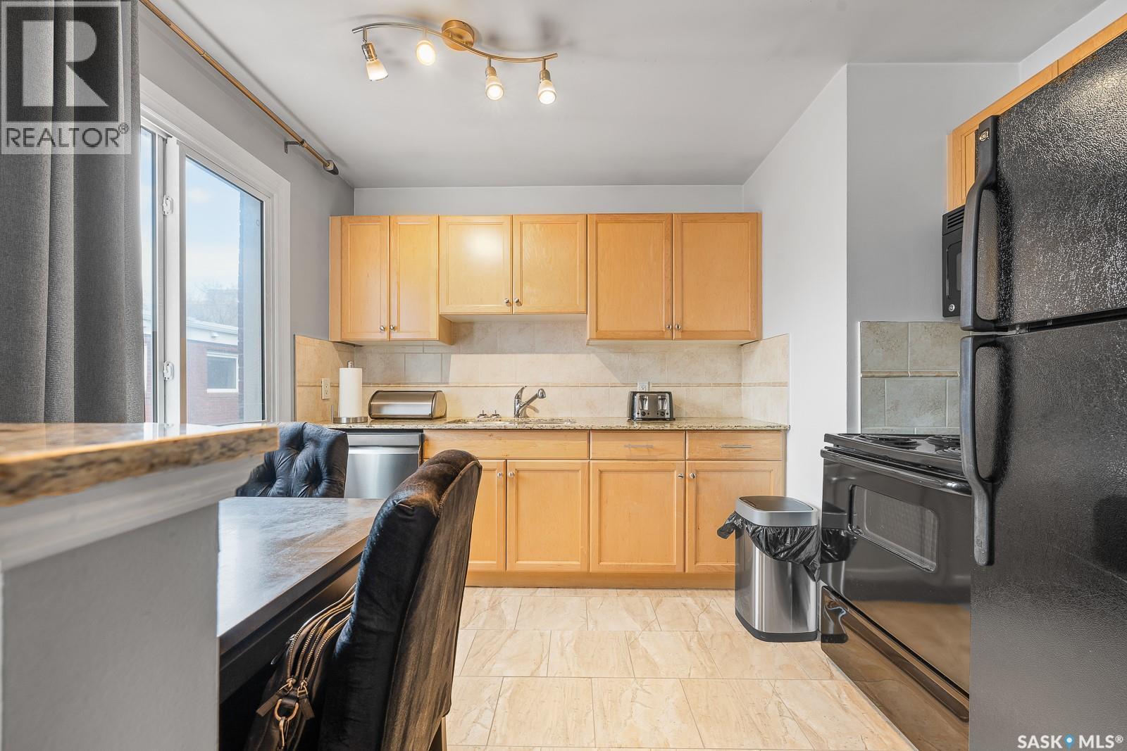 9 2320 13Th Avenue, Regina, SK - Indoor Photo Showing Kitchen