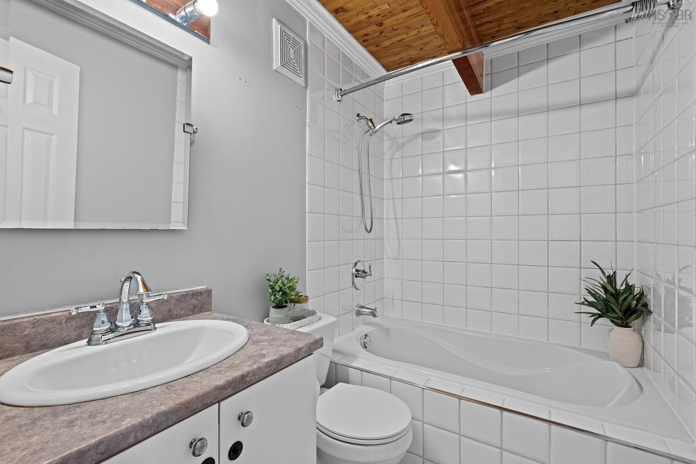 69 Cavendish Road, Halifax, NS