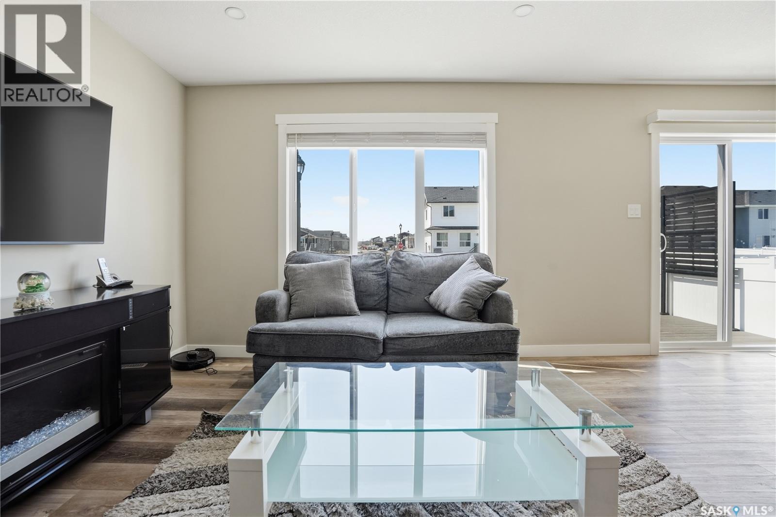 4600 Ferndale Crescent, Regina, SK - Indoor Photo Showing Living Room