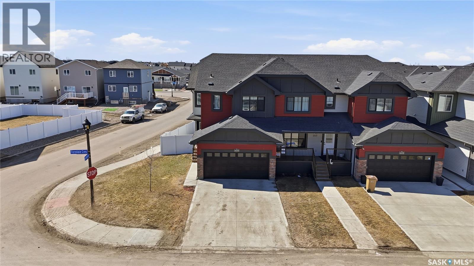 4600 Ferndale Crescent, Regina, SK - Outdoor With Facade