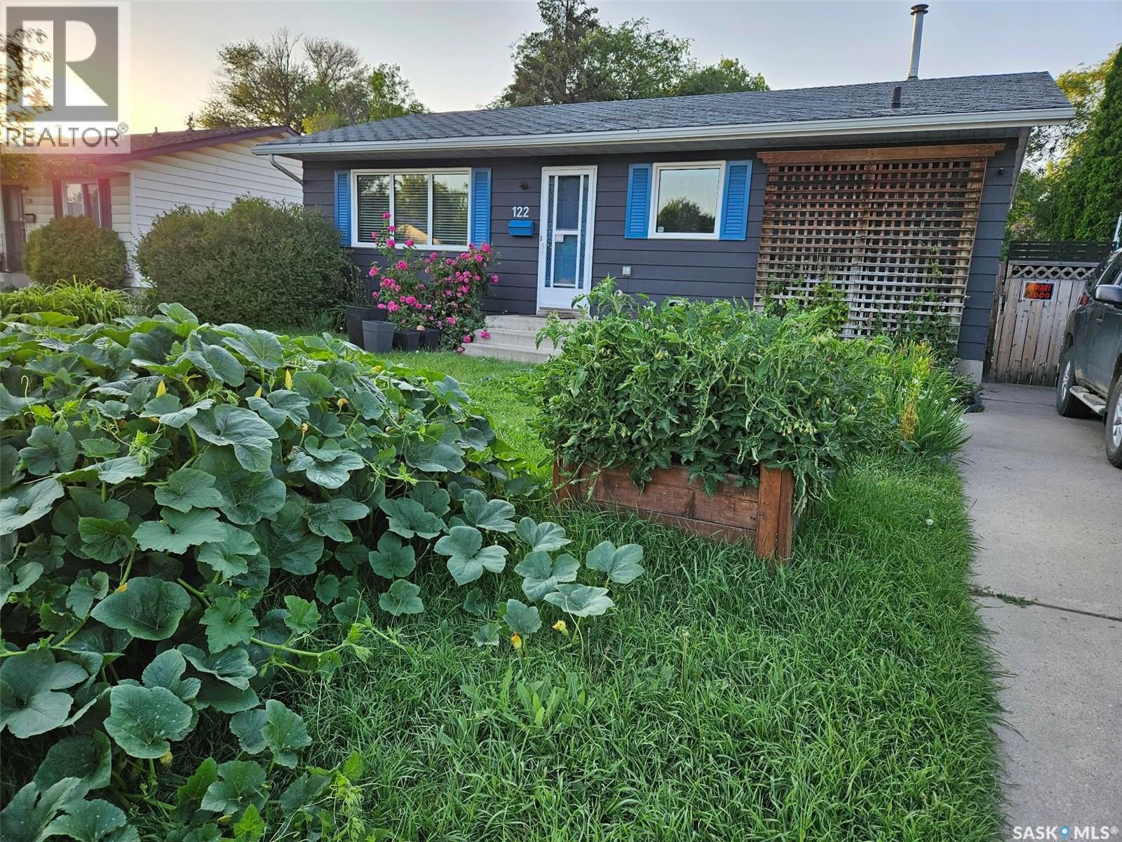 122 Forrester Road, Saskatoon, SK - Outdoor