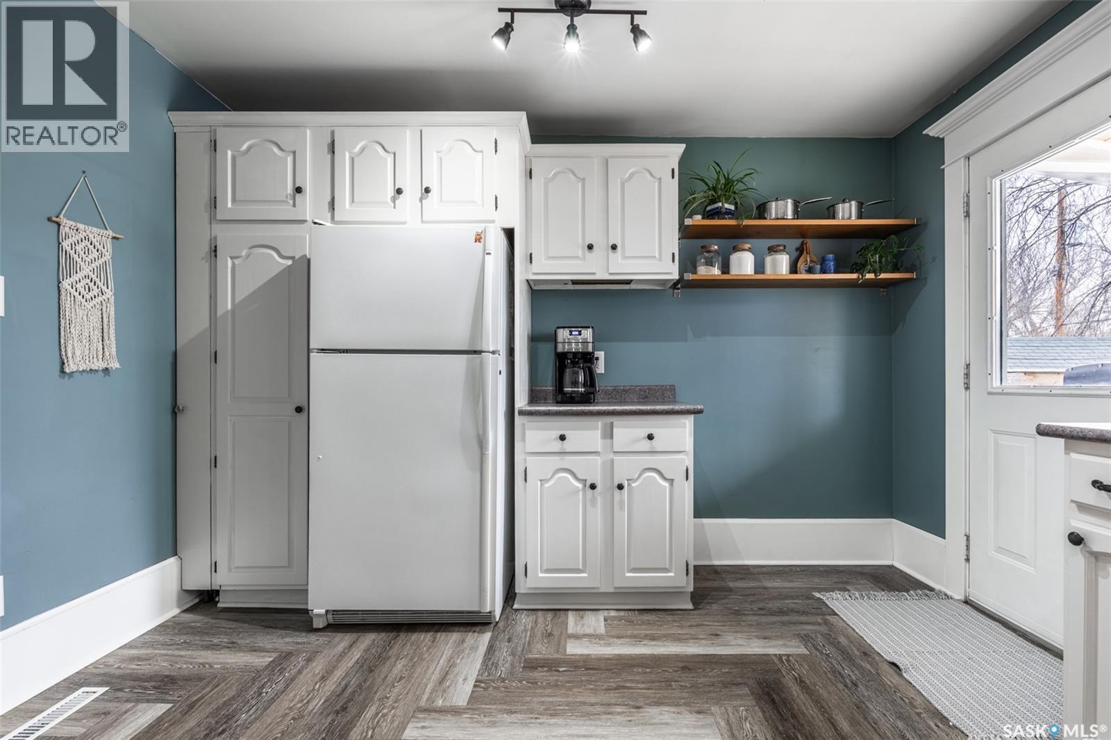 215 27Th Street W, Saskatoon, SK - Indoor