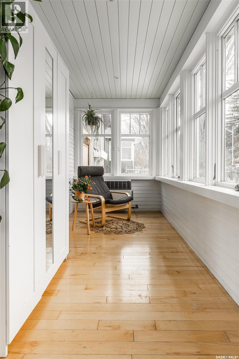 215 27Th Street W, Saskatoon, SK - Indoor Photo Showing Other Room