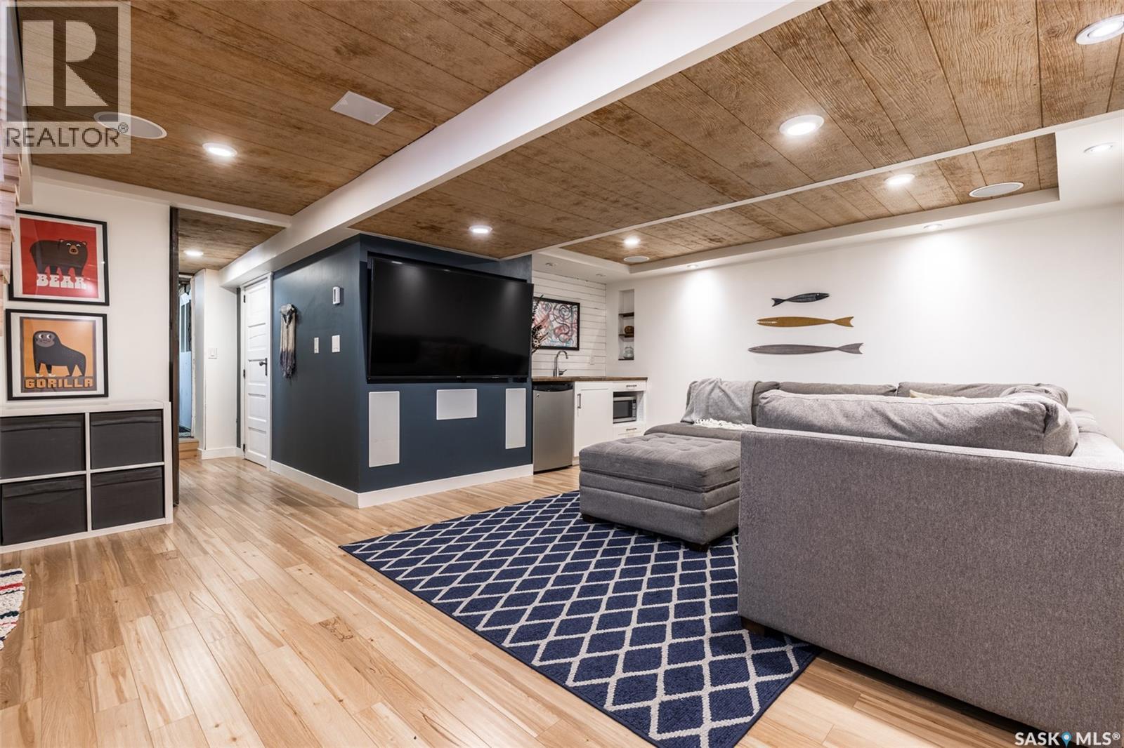 215 27Th Street W, Saskatoon, SK - Indoor Photo Showing Basement