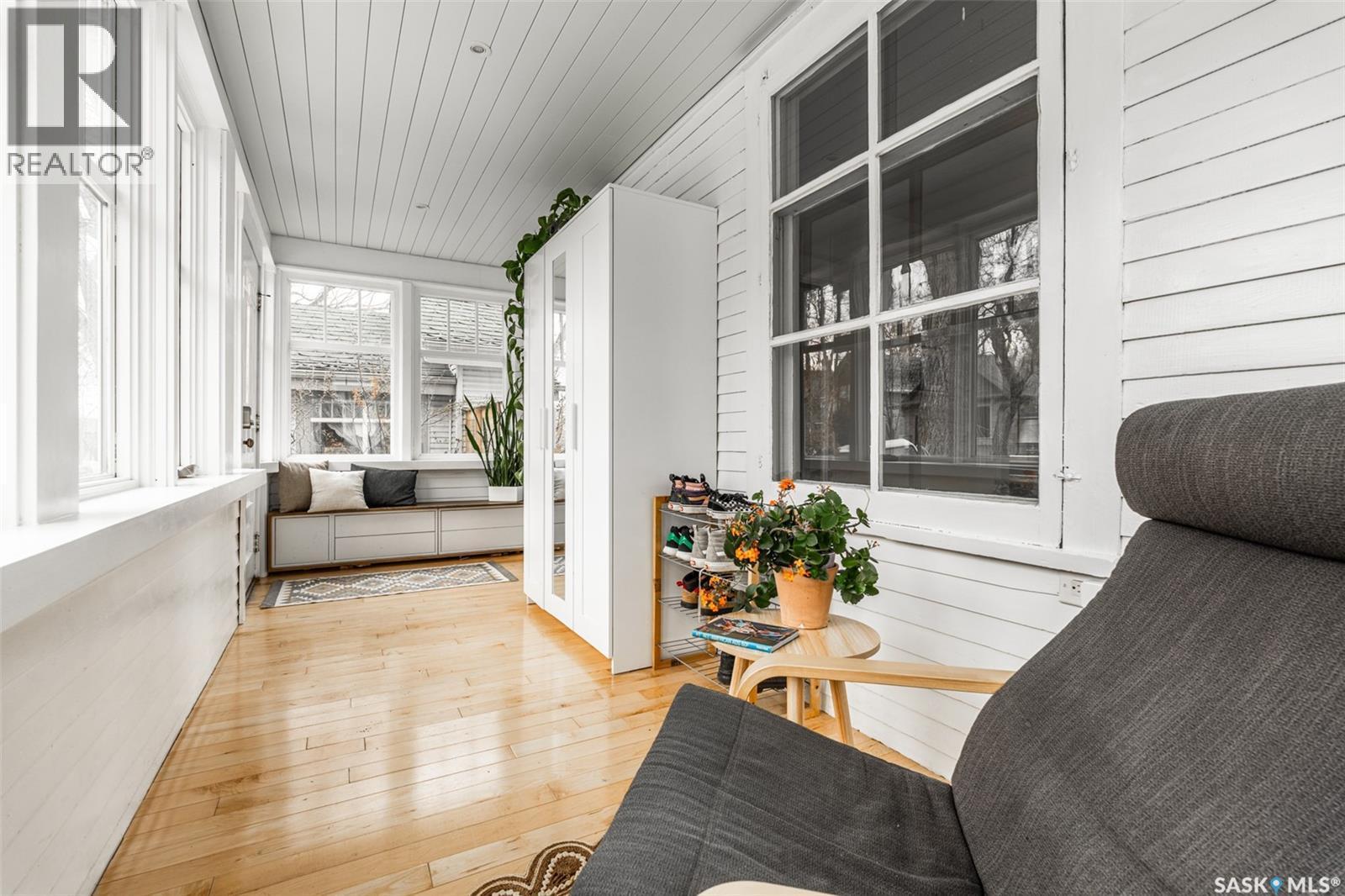 215 27Th Street W, Saskatoon, SK - With Exterior