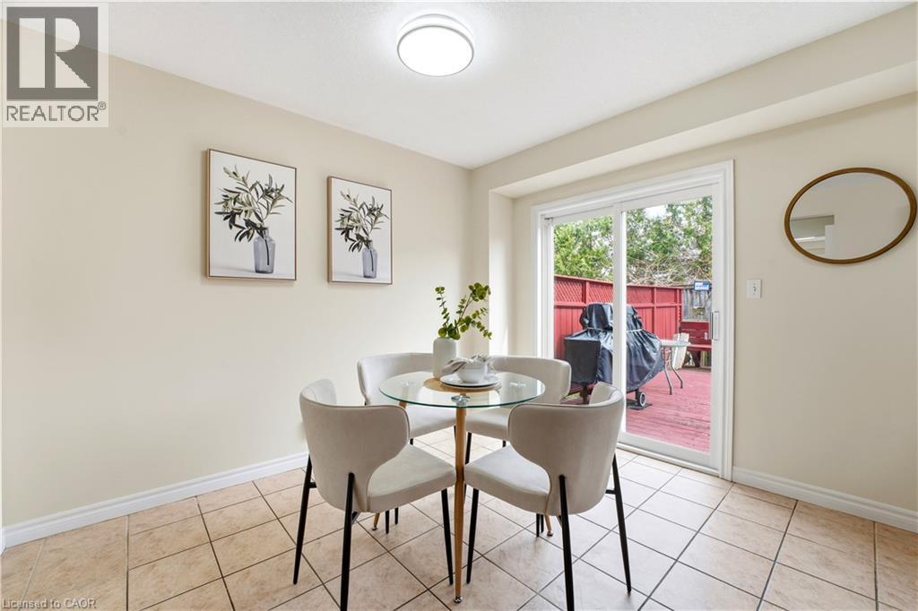 87 Ralgreen Crescent, Kitchener, ON - Indoor Photo Showing Dining Room