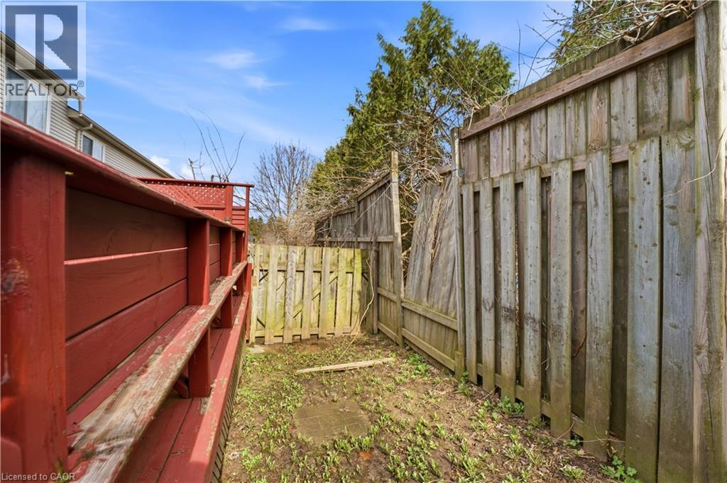 87 Ralgreen Crescent, Kitchener, ON - Outdoor