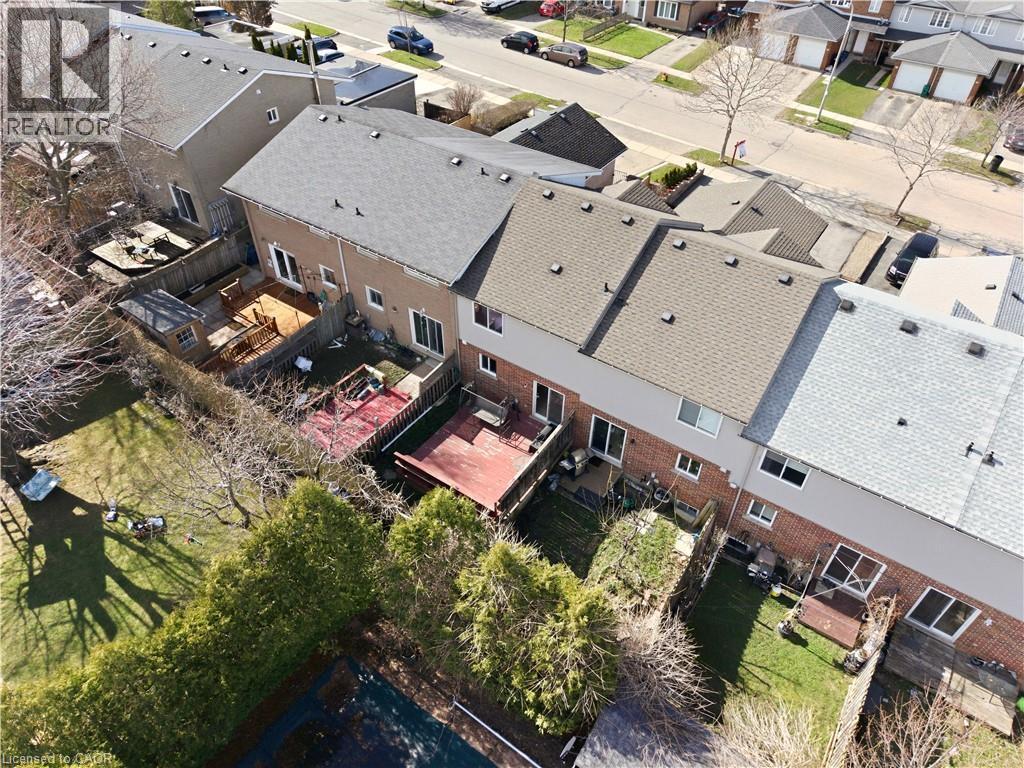 87 Ralgreen Crescent, Kitchener, ON - Outdoor