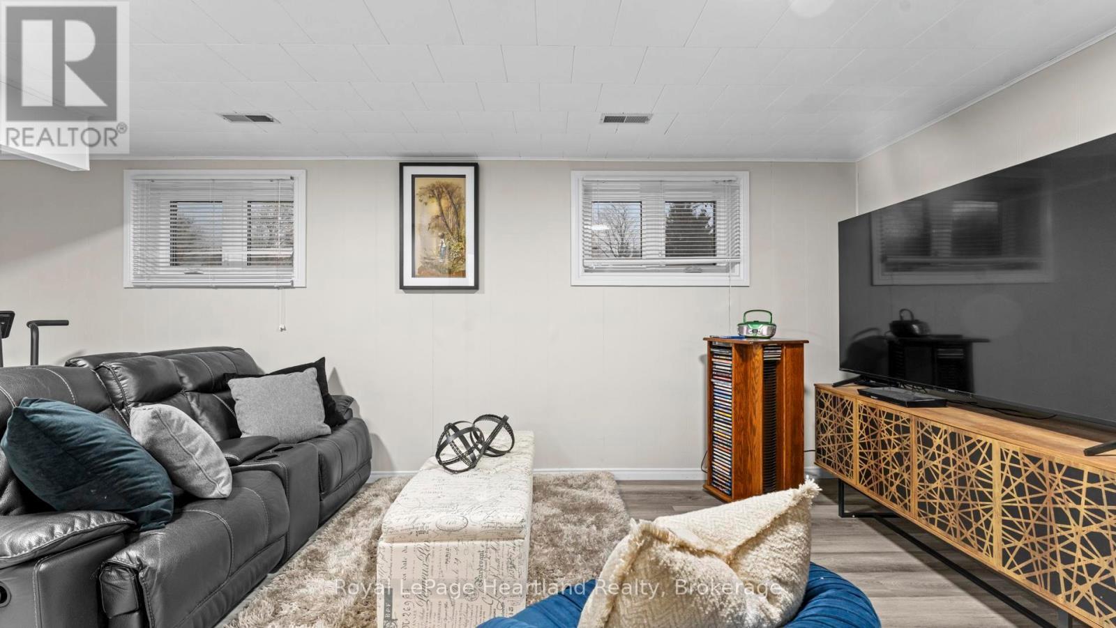 17 Suncoast Drive W, Goderich (Goderich (Town)), ON - Indoor