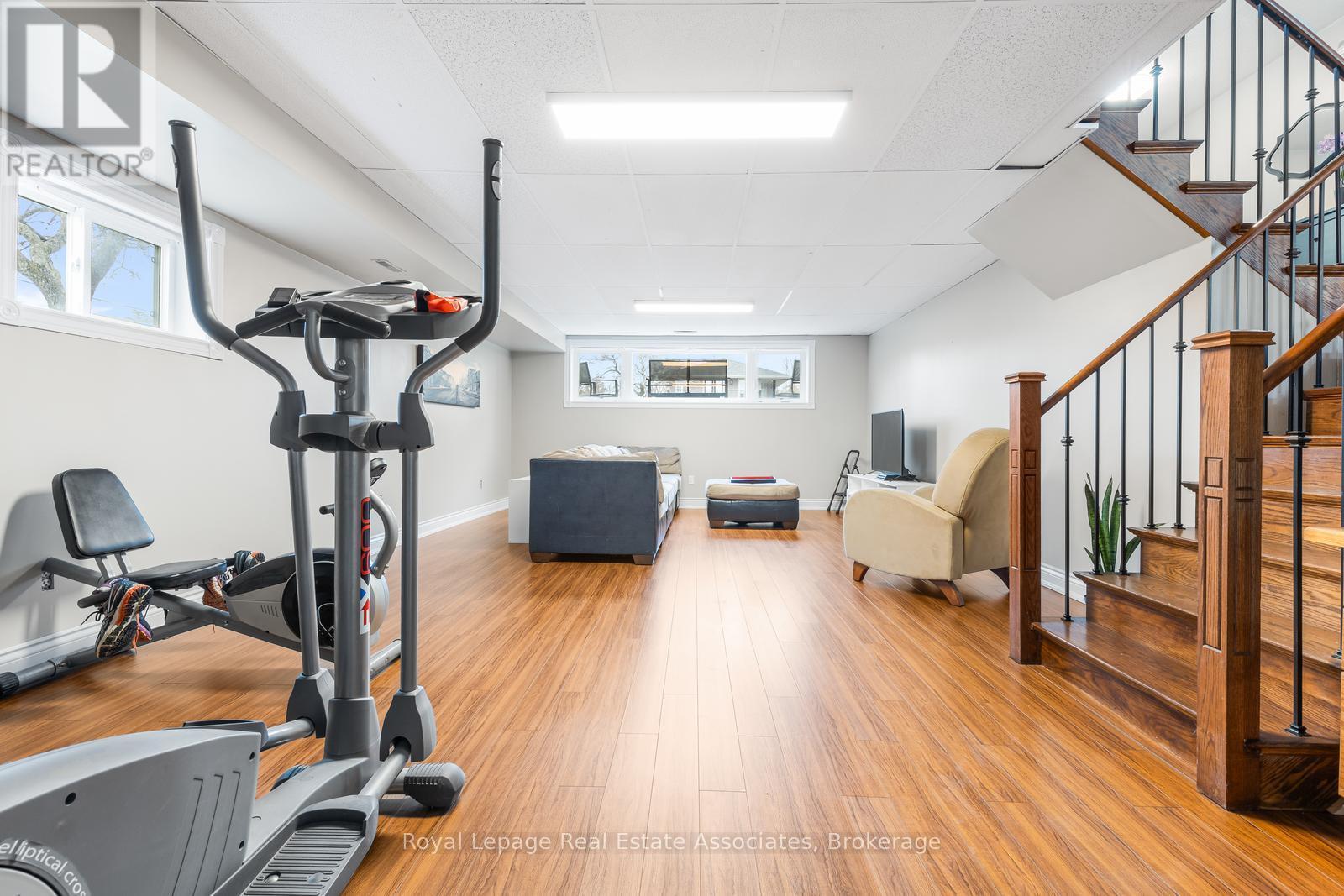 176 Daphne Avenue, Mississauga, ON - Indoor Photo Showing Gym Room