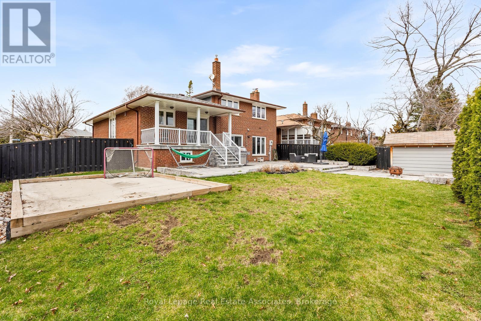 176 Daphne Avenue, Mississauga, ON - Outdoor With Deck Patio Veranda