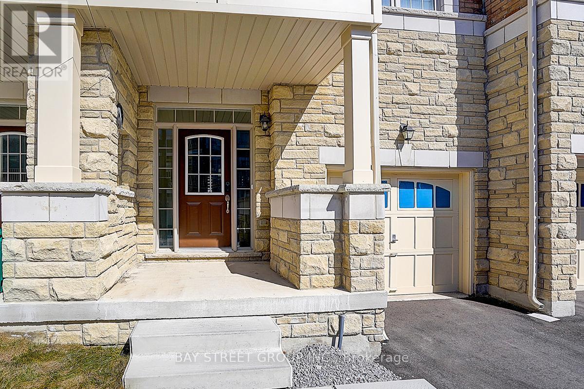 34 Phillipsen Way, Markham, ON - Outdoor