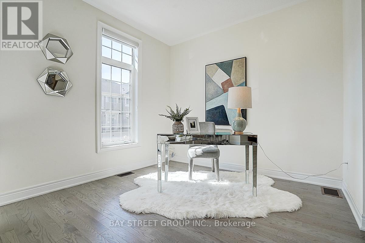 34 Phillipsen Way, Markham, ON - Indoor