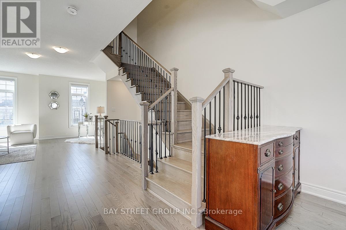 34 Phillipsen Way, Markham, ON - Indoor Photo Showing Other Room
