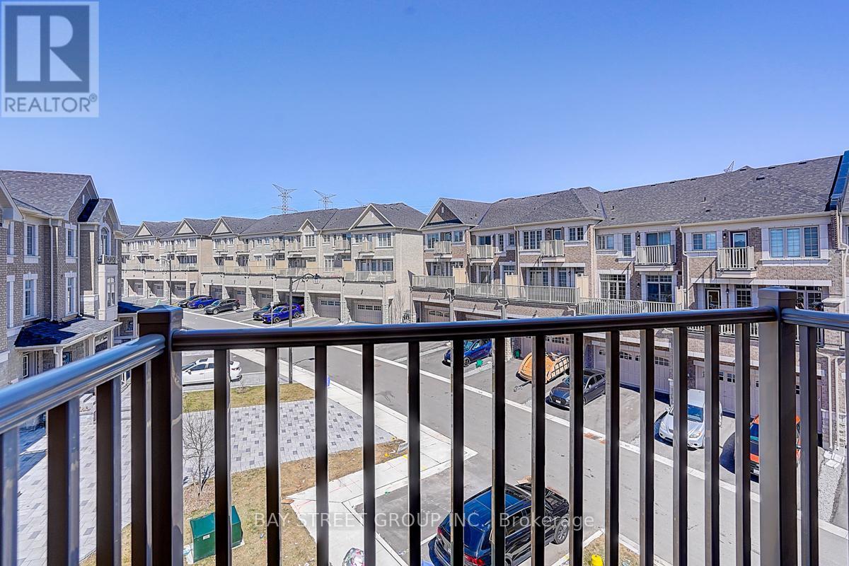 34 Phillipsen Way, Markham, ON - Outdoor