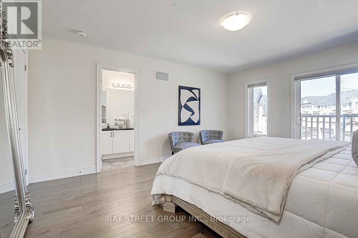 34 Phillipsen Way, Markham, ON - Indoor Photo Showing Bedroom