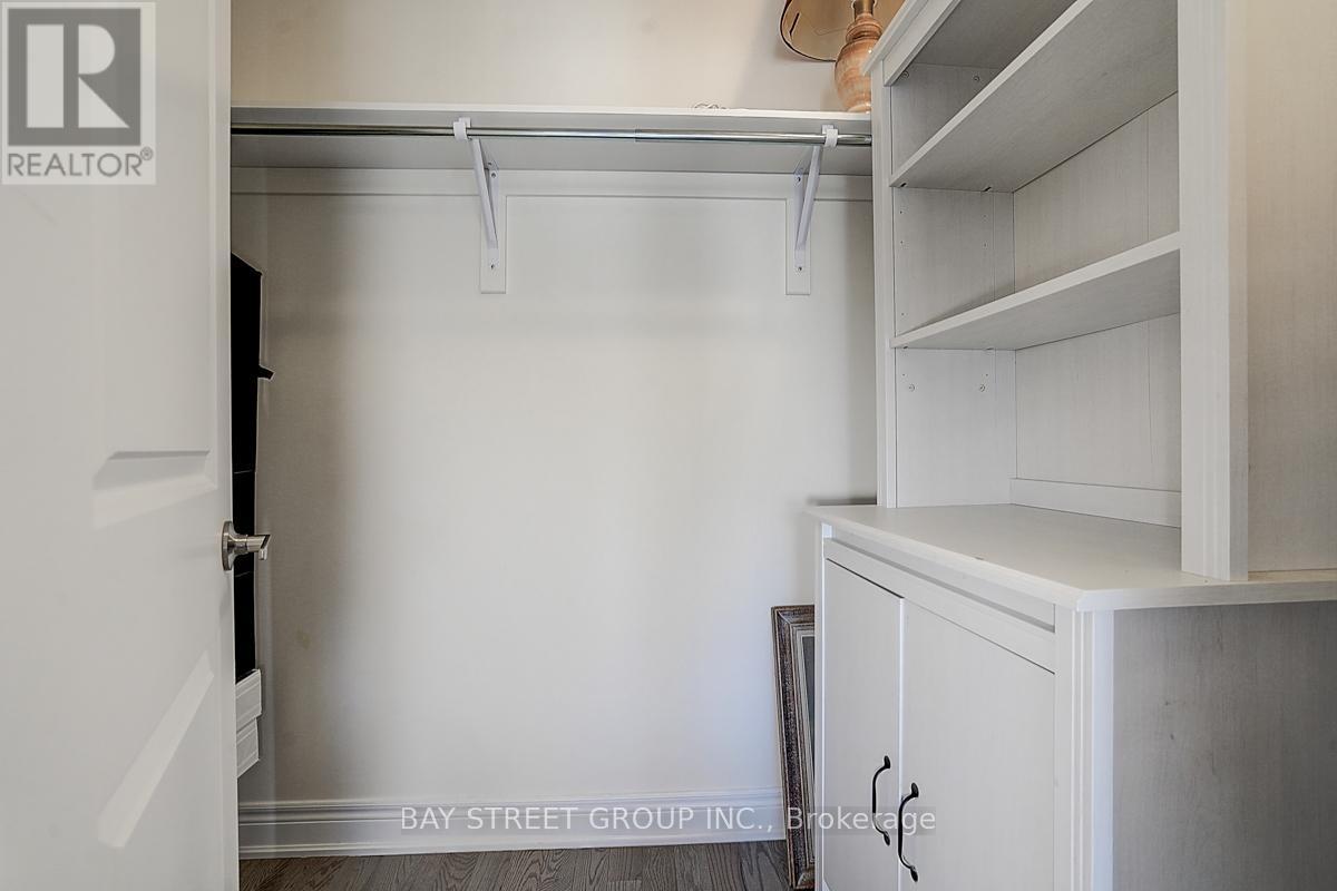 34 Phillipsen Way, Markham, ON - Indoor