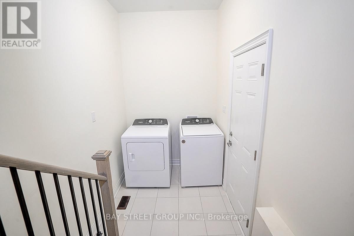 34 Phillipsen Way, Markham, ON - Indoor Photo Showing Laundry Room
