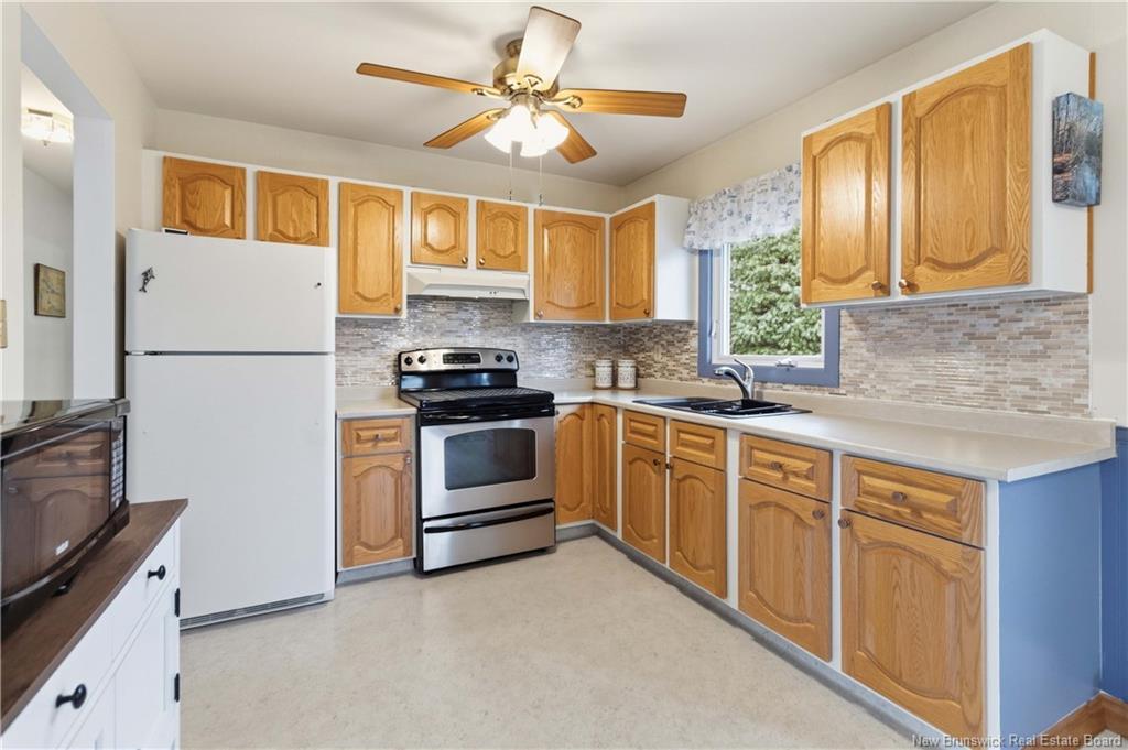 90 Pasadena Dr, Moncton, NB