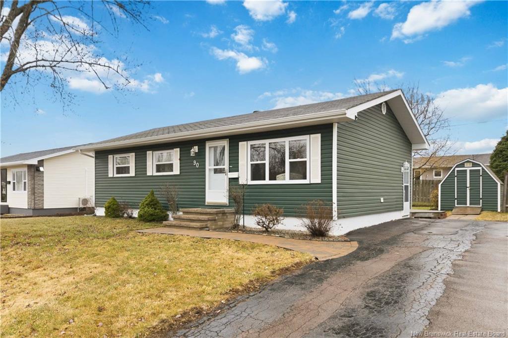 90 Pasadena Dr, Moncton, NB