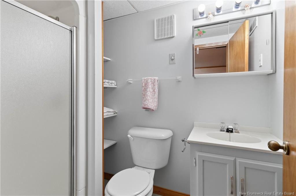 90 Pasadena Dr, Moncton, NB