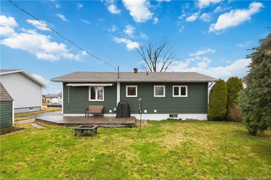 90 Pasadena Dr, Moncton, NB